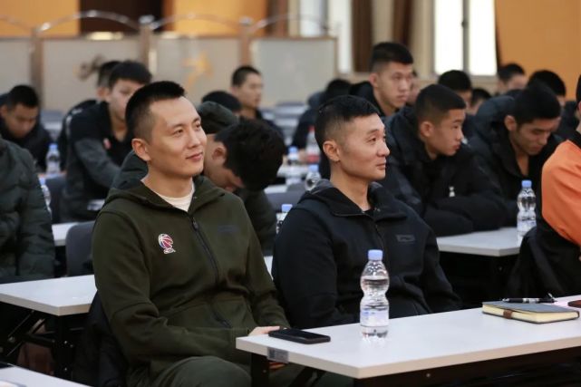 海的尽头不是海下一句 海的尽头不是海下一句