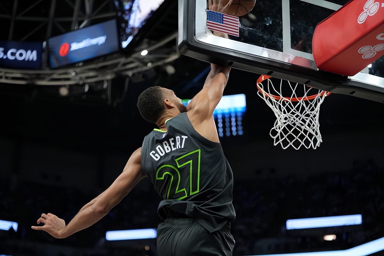 开云体育网站-关键时刻明尼苏达森林狼豪取连胜——欧联节点到来，话题不断，身体对抗强度拉满